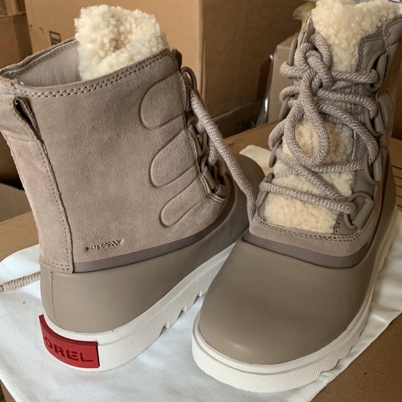 NWT! Sorel Joan of Arctic lite boots - Picture 6 of 10